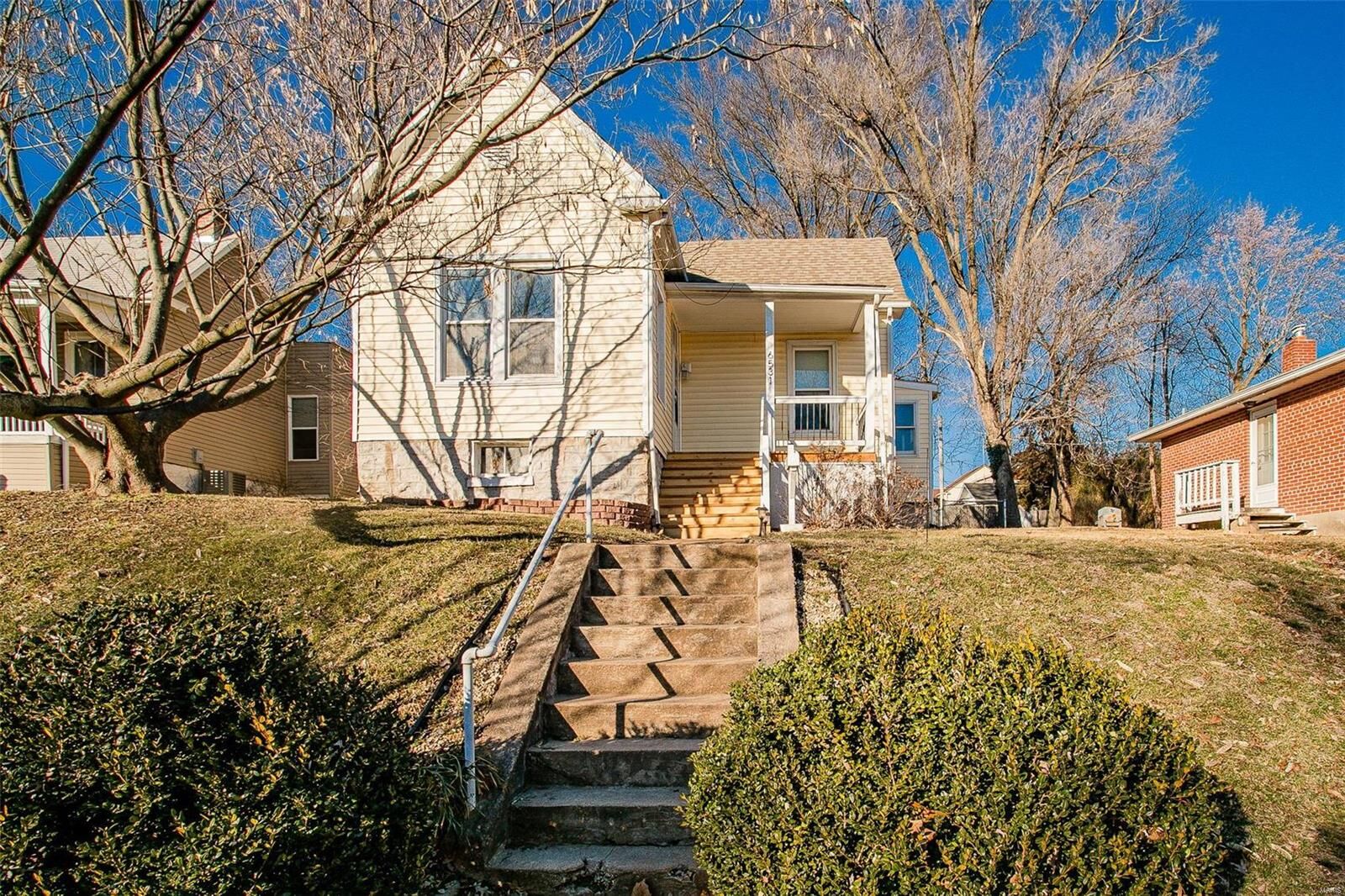Property Photo: 6531 Marmaduke Avenue MO 63139