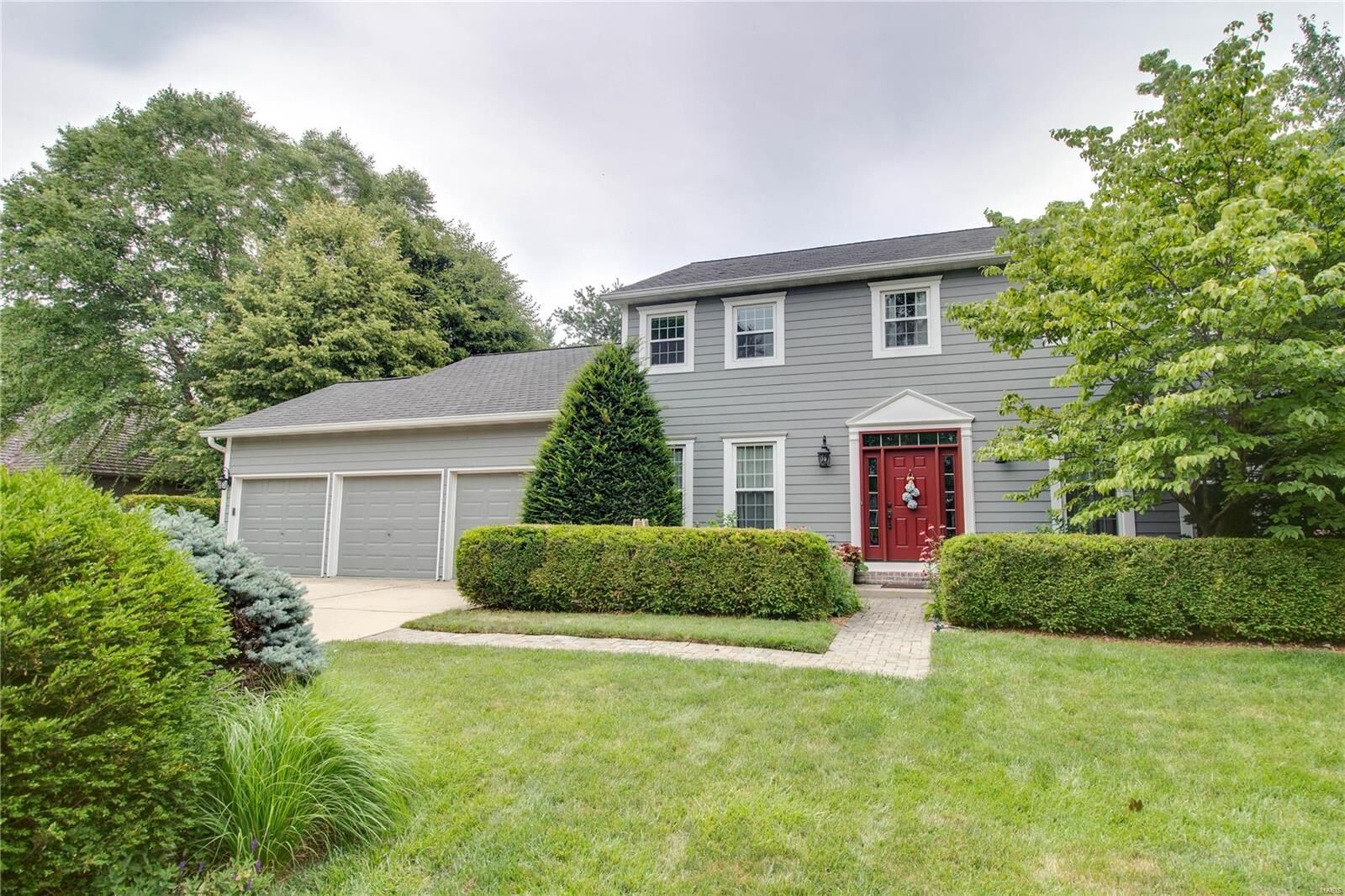 Property Photo: 13 Country Maples IL 62034