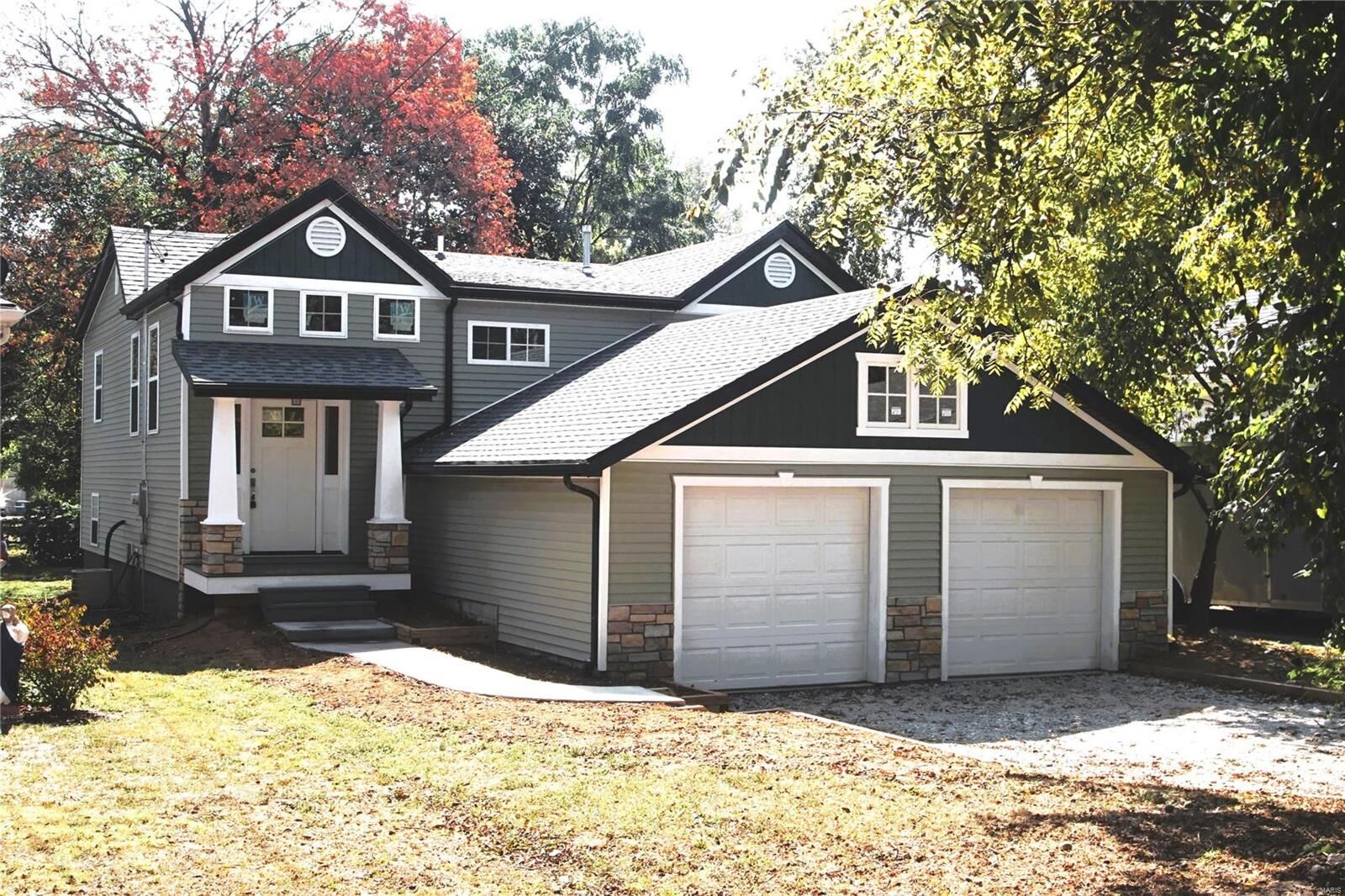 Property Photo: 2828 Edwards Street IL 62040