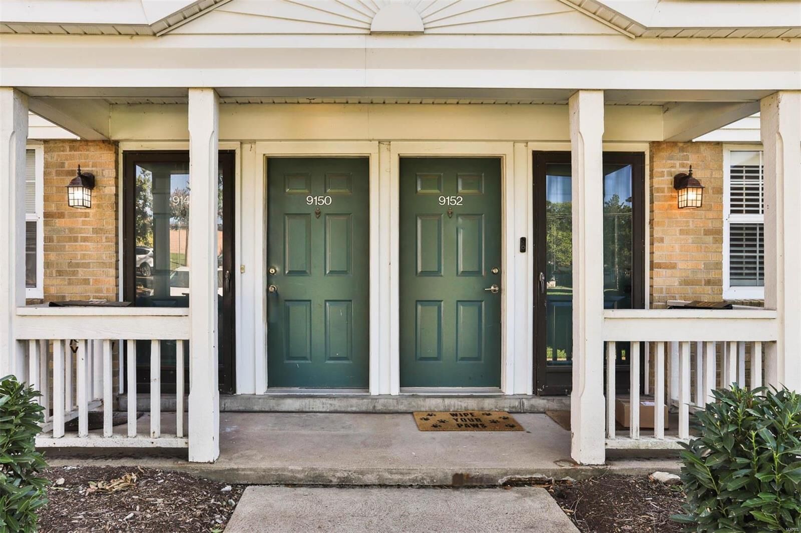 Property Photo: 9150 Eager Road MO 63144