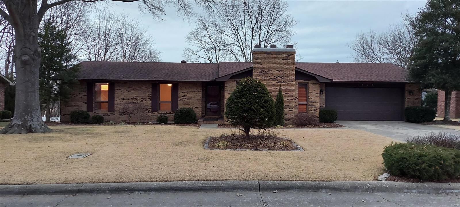 Property Photo:  1812 La Mesa  MO 63701 