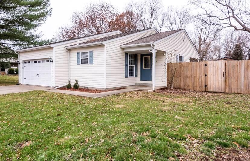 Property Photo: 849 Tower Street IL 62221