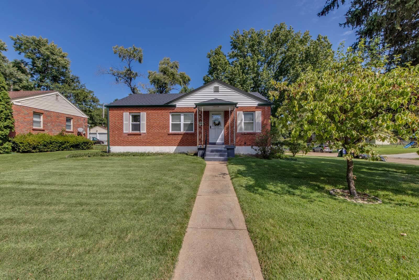 Property Photo: 1246 McKinley Avenue MO 63119