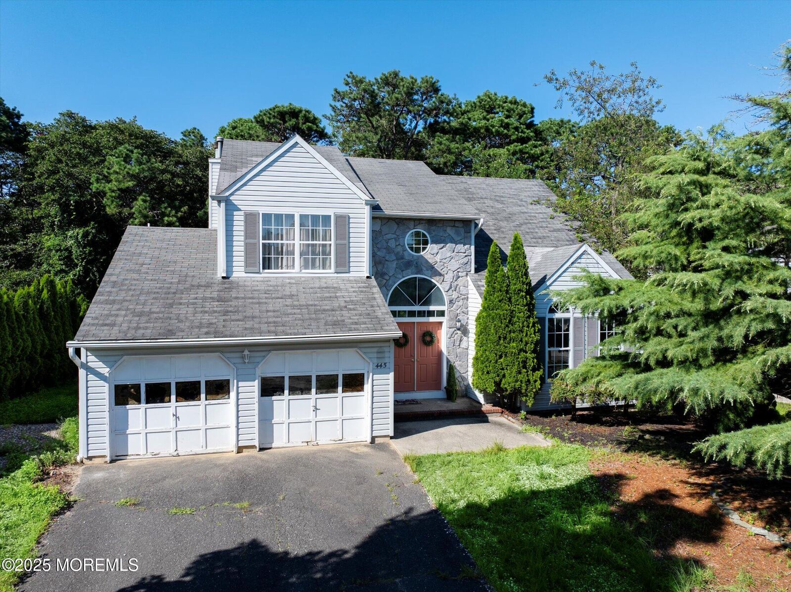 Property Photo:  445 Vista Court  NJ 08724 