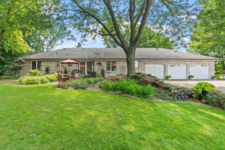 Property Photo: 481 Peavey Lane MN 55391