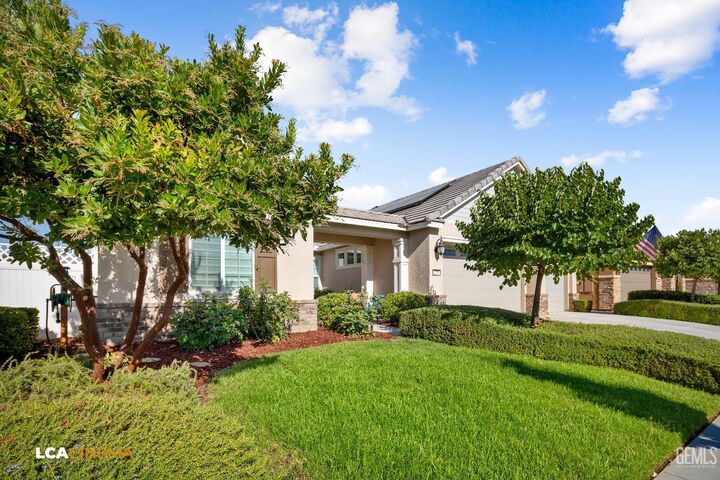 Property Photo:  1709 Apsley Court  CA 93311 