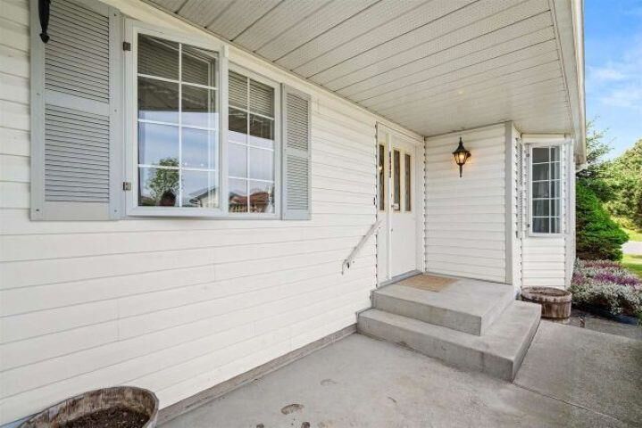 Property Photo: 6442 Swanson Street BC V2R 1R2