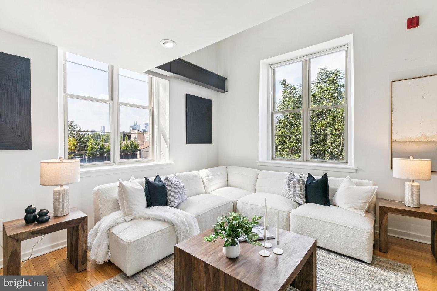 Property Photo:  200 Christian Street 32  PA 19147 