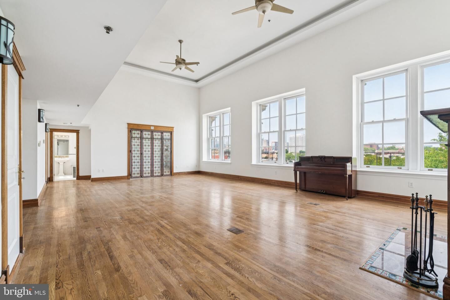 Property Photo: 314 Catharine Street 320 401 PA 19147