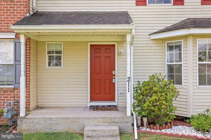 Property Photo:  211 Country Ridge Drive  PA 17356 