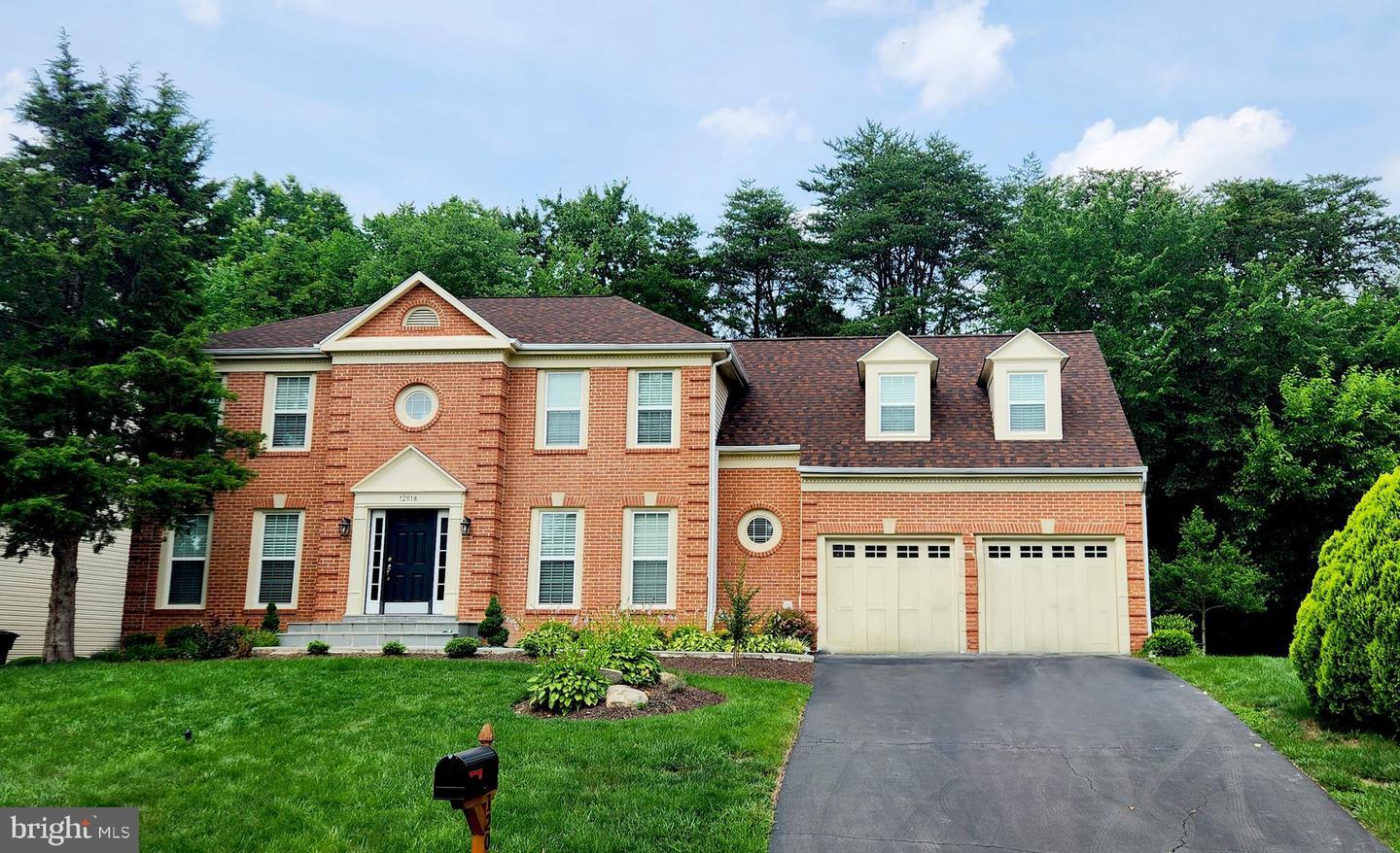 Property Photo: 12018 Meadowville Court VA 20170