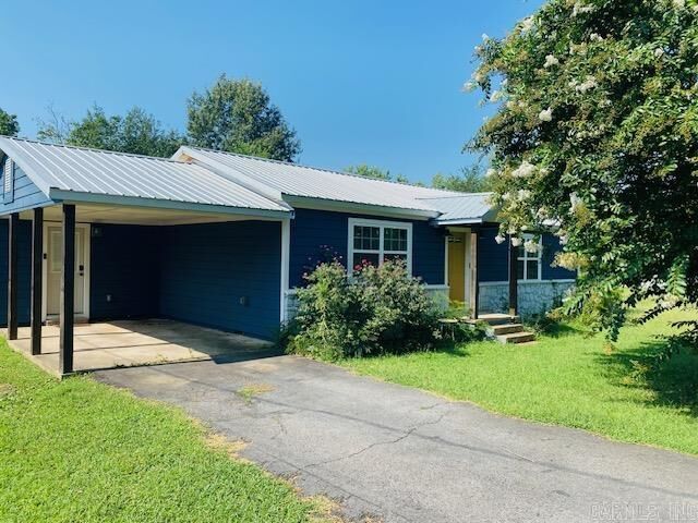 Property Photo:  2804 Westmoreland  AR 71953 