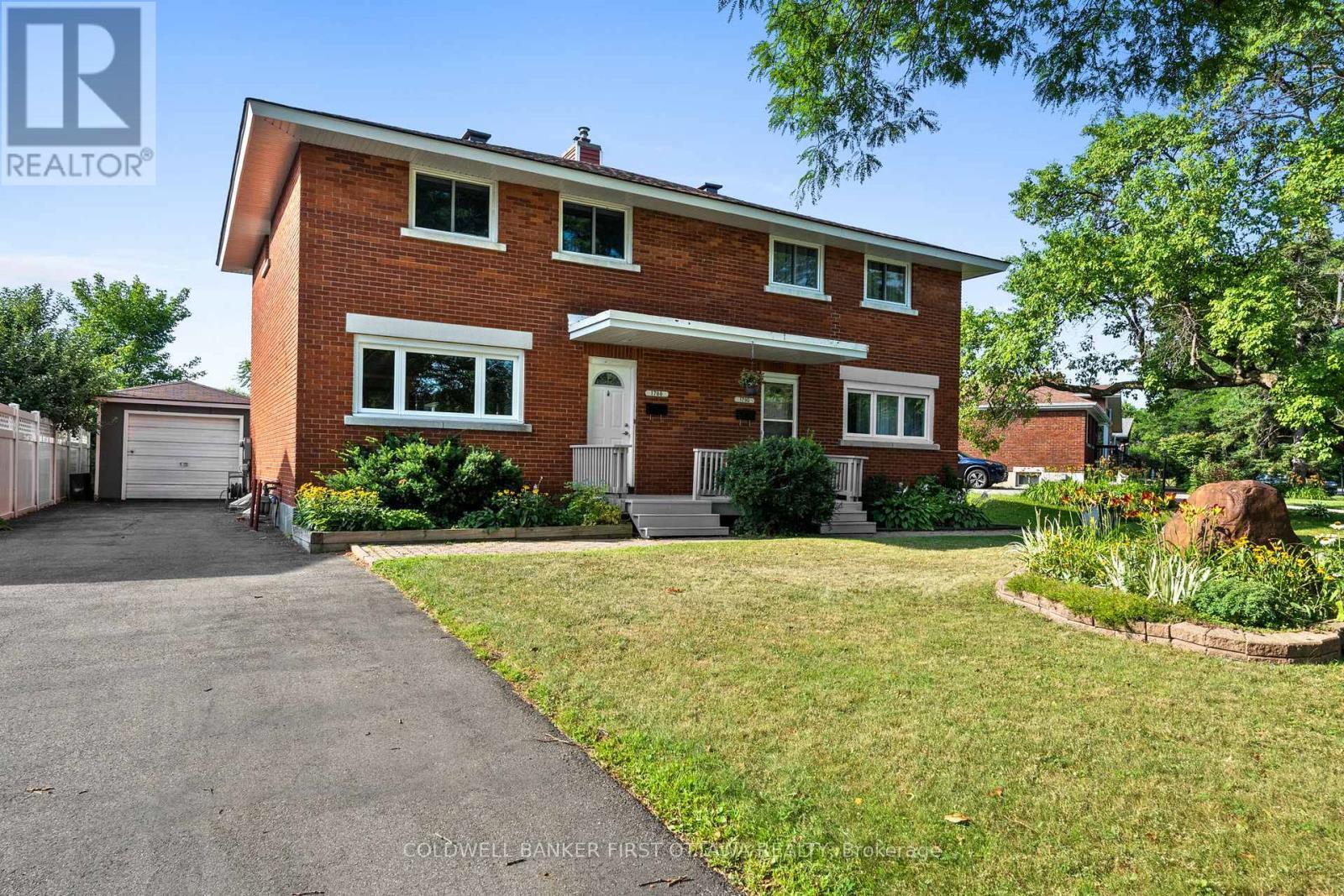 Property Photo: 1788 Ernest Avenue ON K2A 1M1
