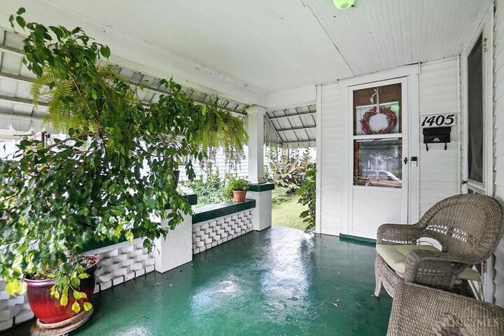Property Photo: 1405 Holly Avenue OH 45410