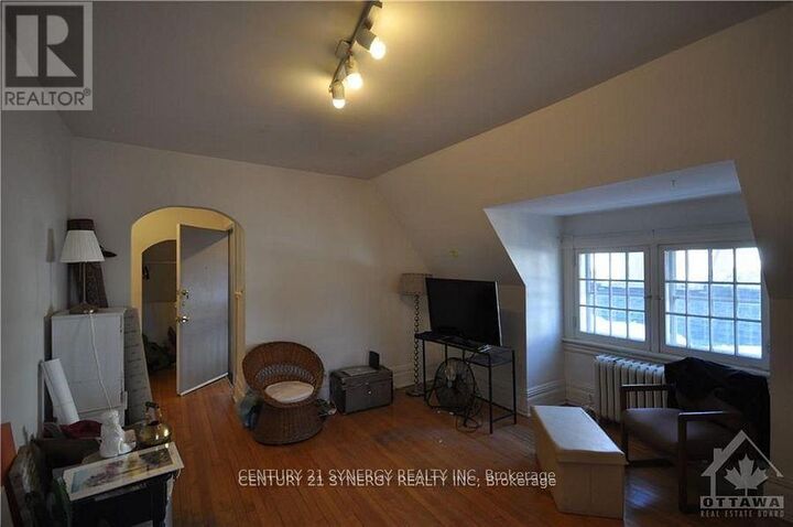 Property Photo:  458 Maclaren Street 3  ON K1R 5K6 