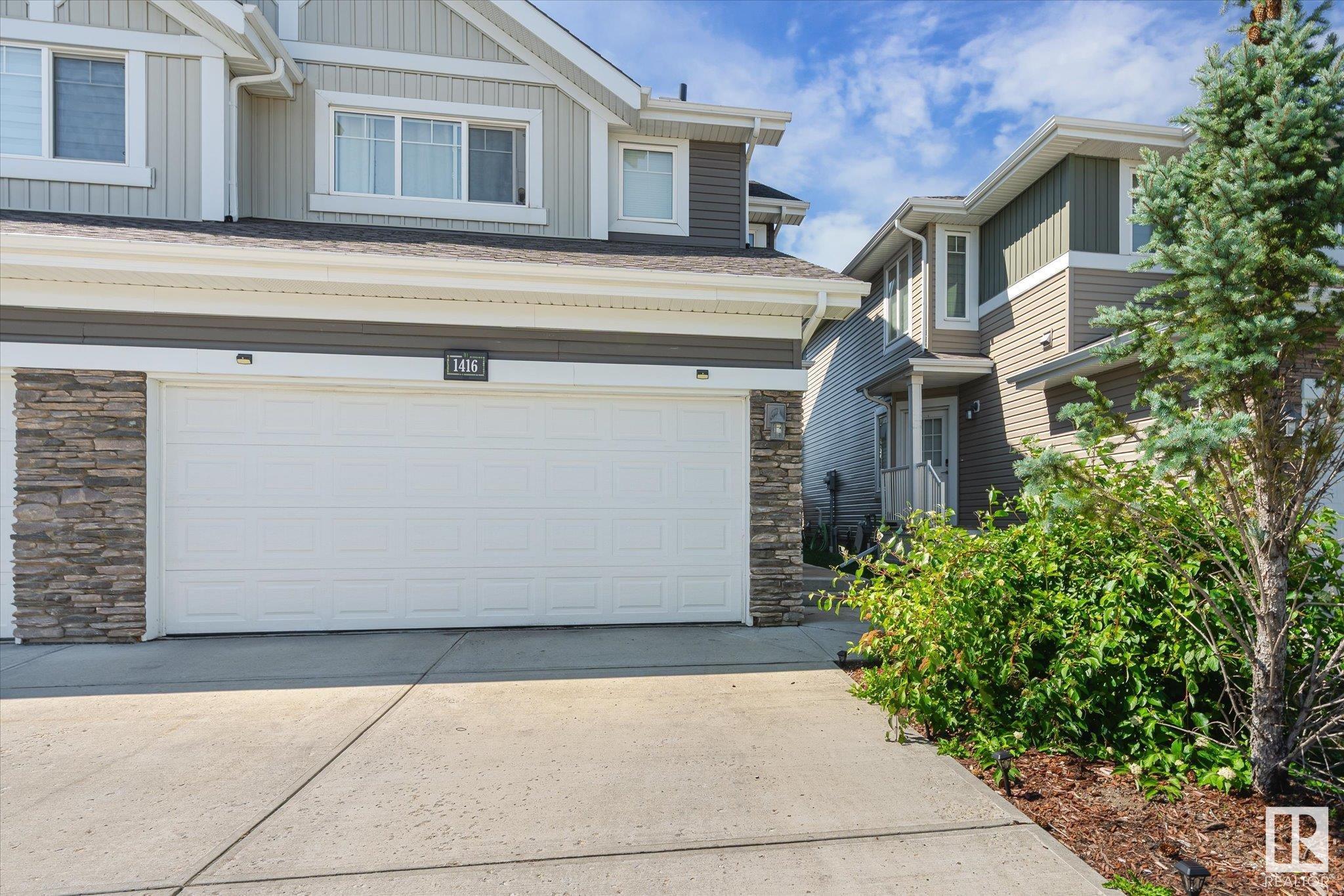 Photo de la propriété: 1416 169 Street SW AB T6W 3P7