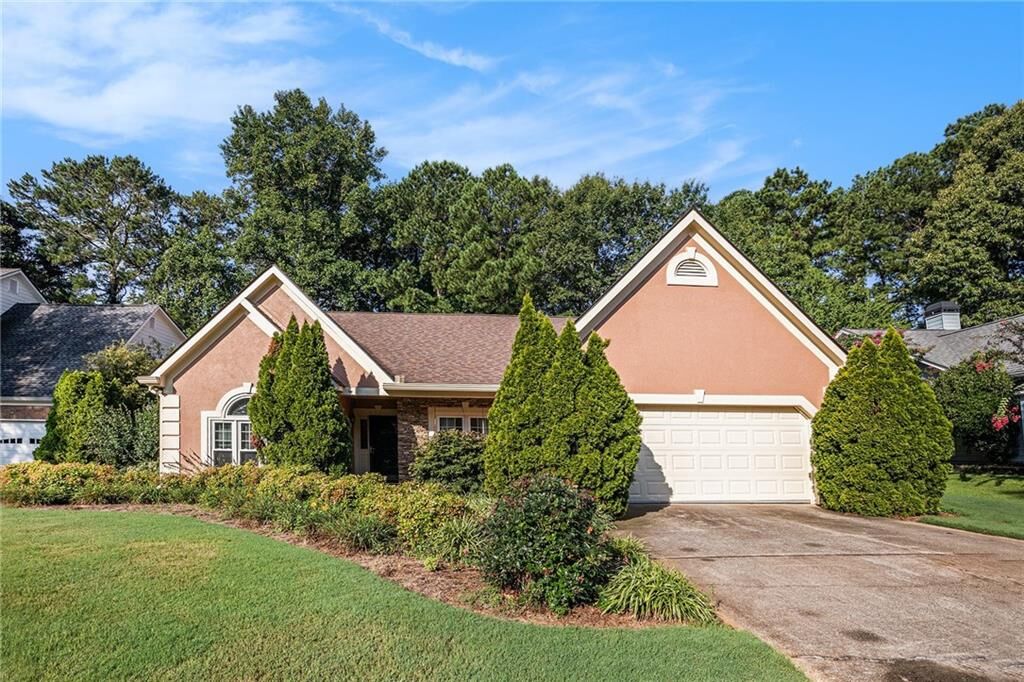 Property Photo:  1576 Poplarwood Lane Northwest  GA 30043 