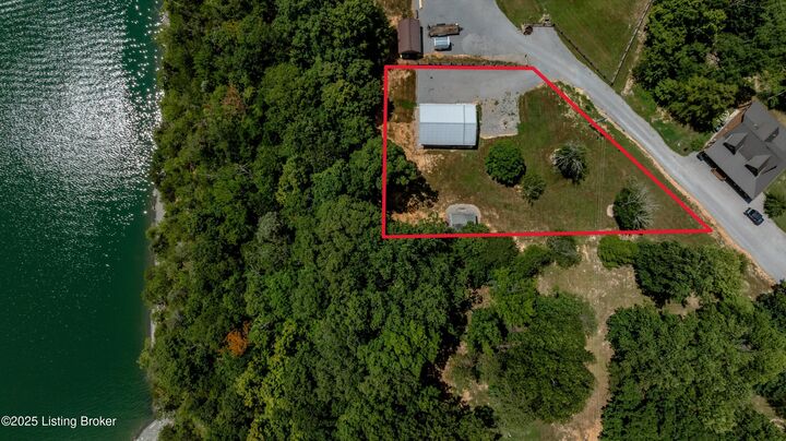 Property Photo:  75 Circle Spur Ln  KY 42642 