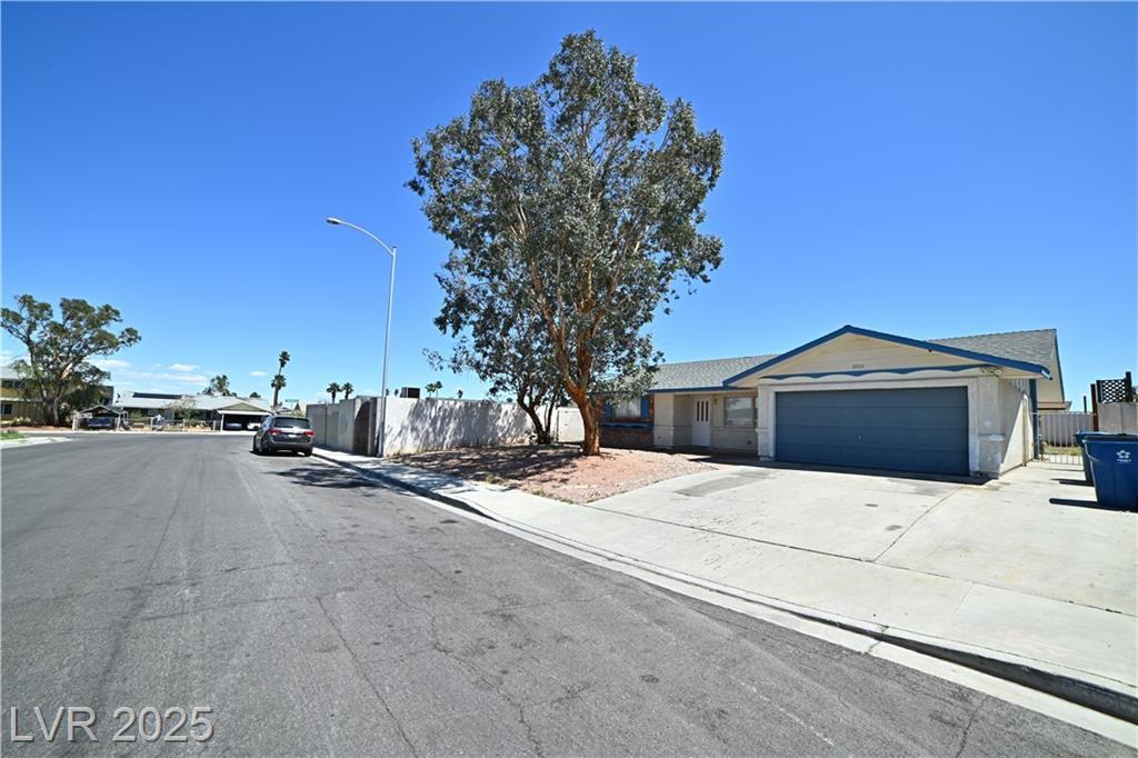 Property Photo:  6905 Singing Dunes Lane  NV 89145 