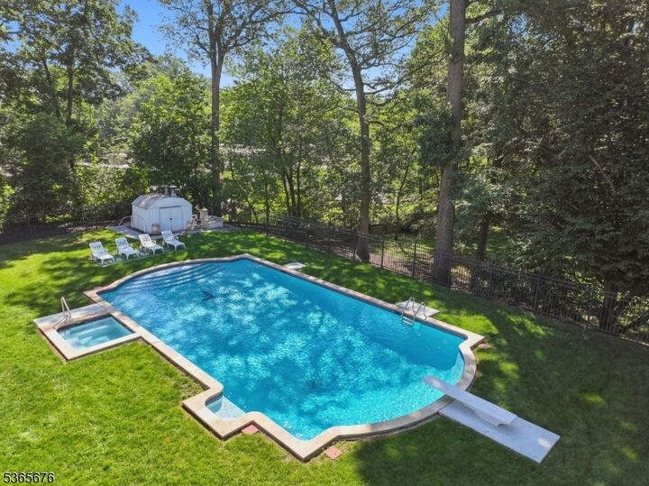 1503 Woodacres Dr  Mountainside Boro NJ 07092 photo