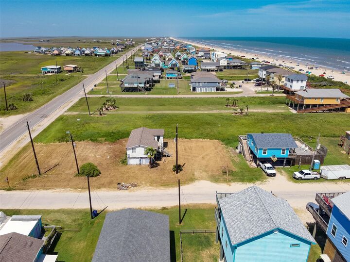 Property Photo: 134 Yucca Avenue TX 77541