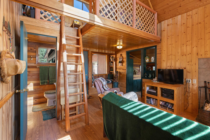 Property Photo: 820 W Cascade Dr UT 84762