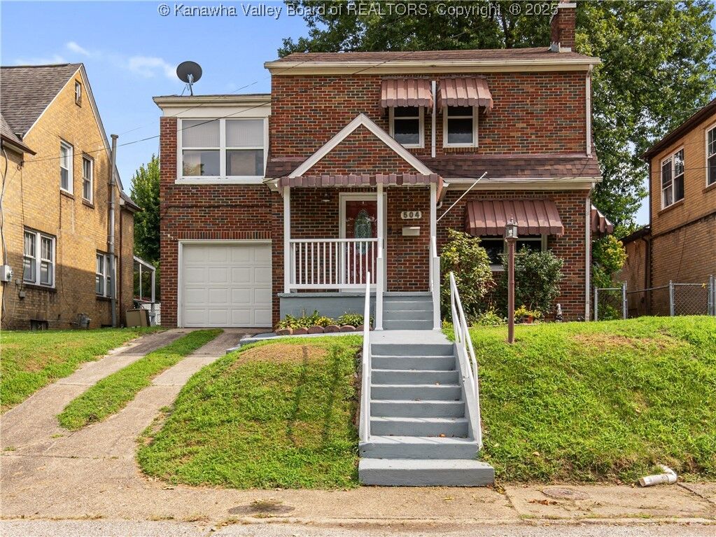 Property Photo:  504 Elizabeth Avenue  WV 25303 