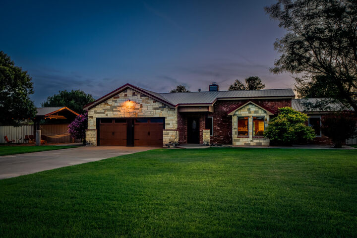 Property Photo: 7913 N F M 1264 TX 79415