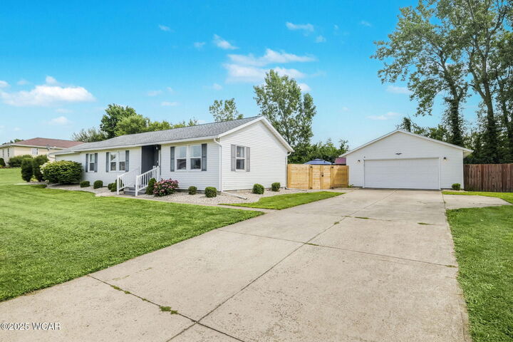 Property Photo:  102 Silver Street  OH 43326 