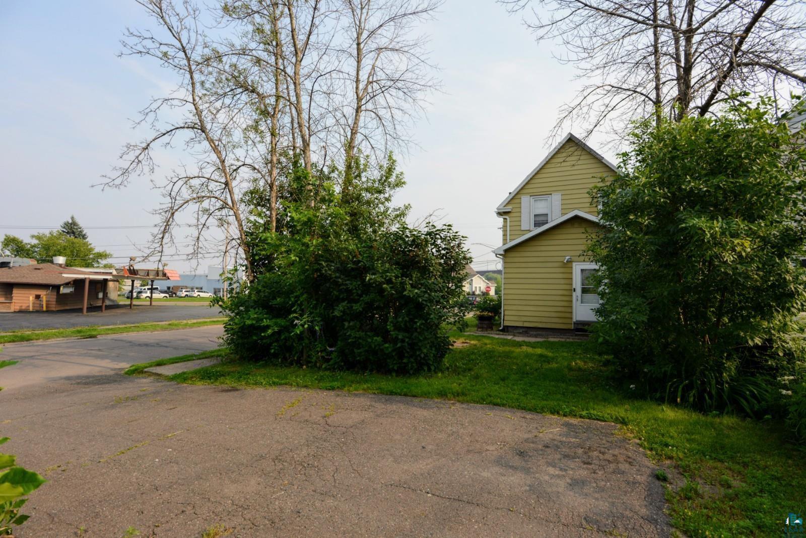 Property Photo: 3201 Chestnut St MN 55806