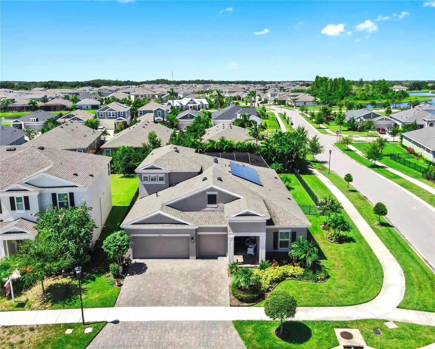 Property Photo: 7530 Paradiso Drive FL 33572