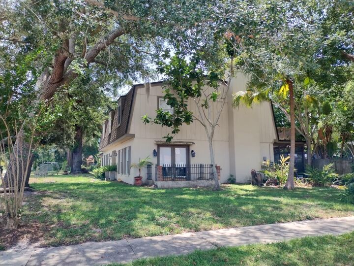 Property Photo: 9182 Bay Hill Boulevard FL 32819