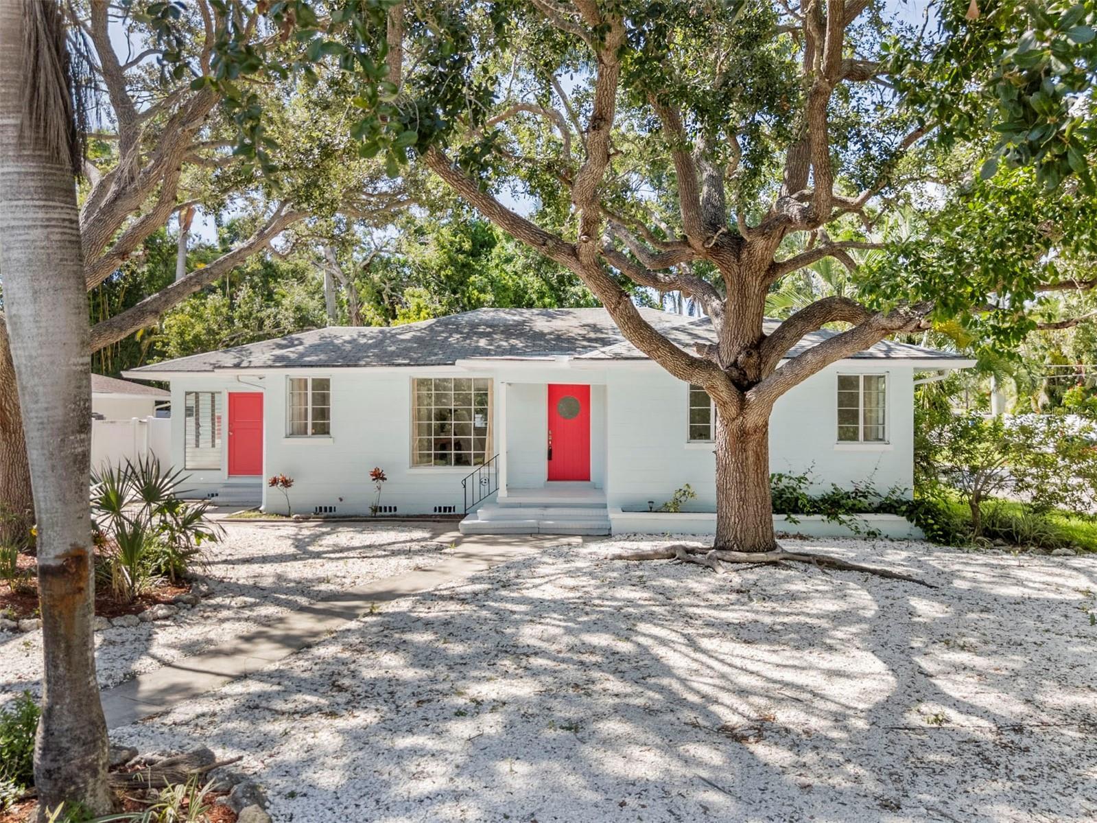 Property Photo:  2002 Virginia Drive  FL 34205 