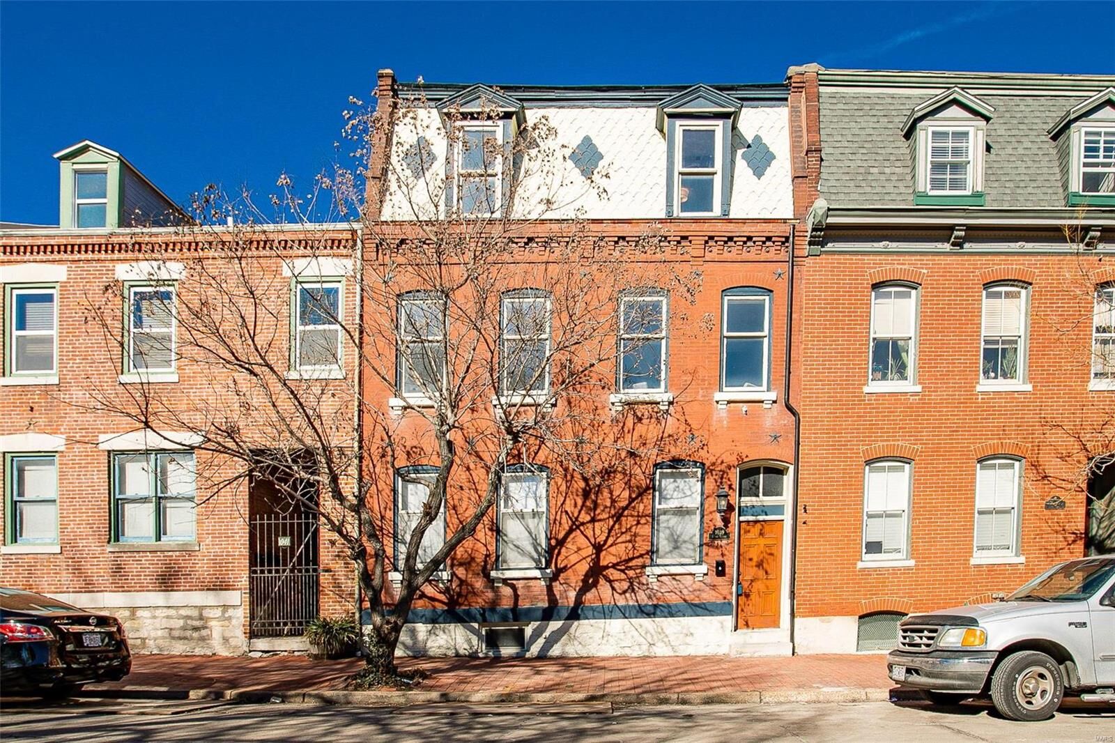 Property Photo:  1039 Allen Avenue  MO 63104 