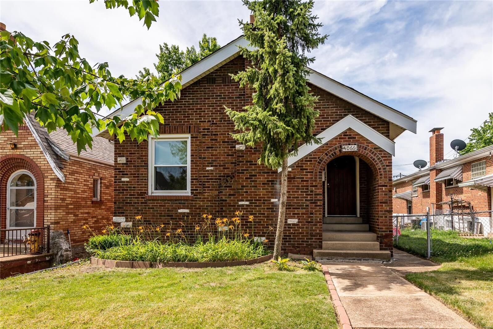 Property Photo:  4066 Oleatha Avenue  MO 63116 
