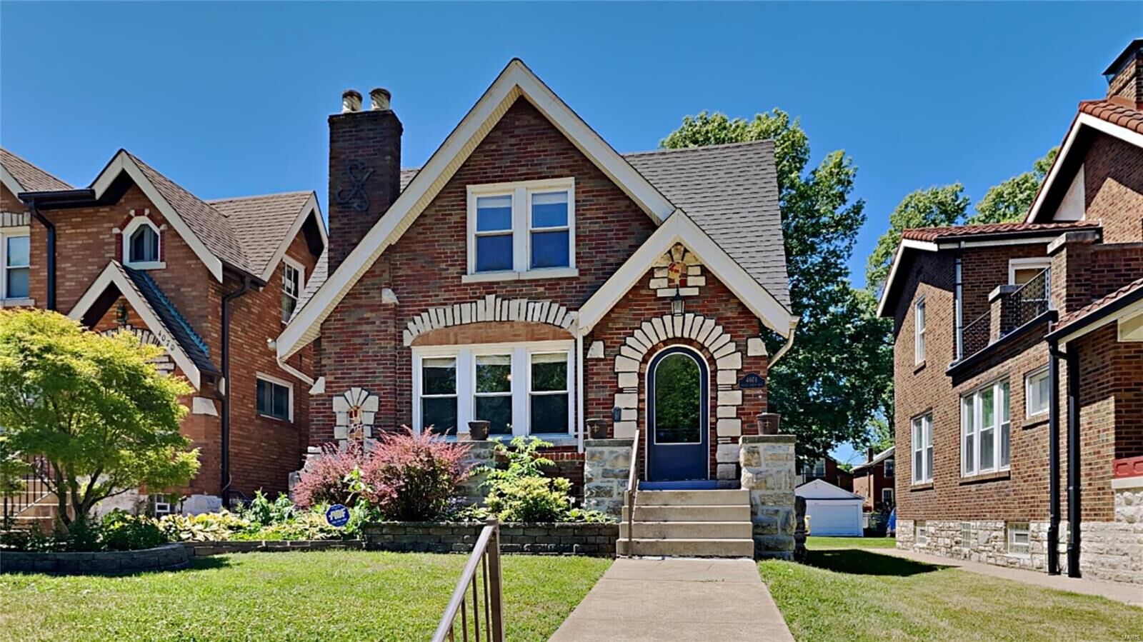 Property Photo: 4074 Holly Hills Boulevard MO 63116