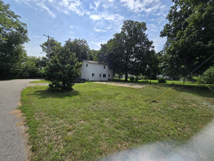 Property Photo: 2571 Brad Street MI 49239