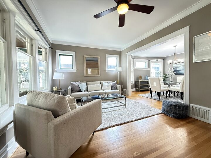 Property Photo:  831 Home Avenue  IL 60304 