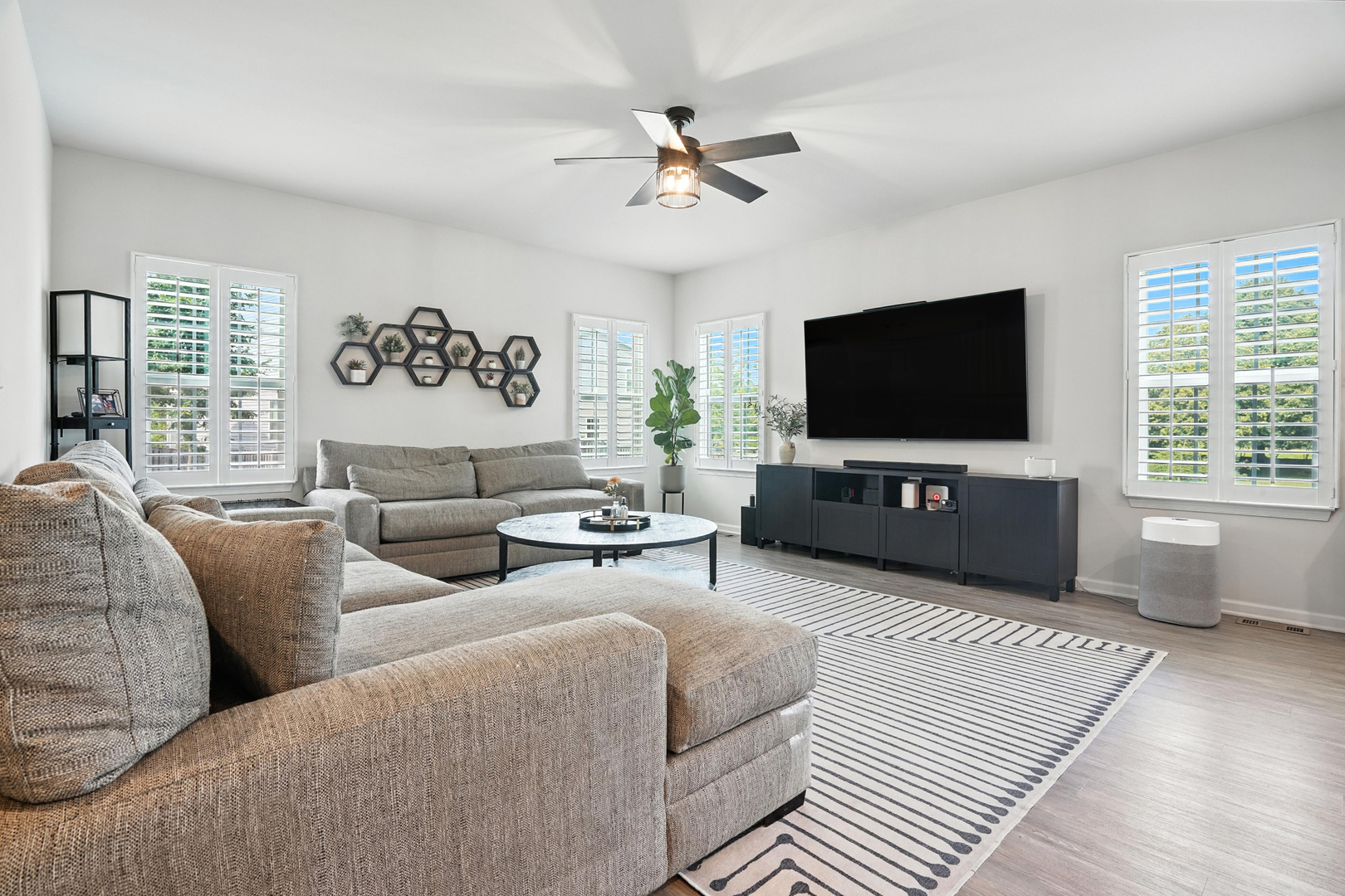 Property Photo: 2632 Pecos Circle IL 60538