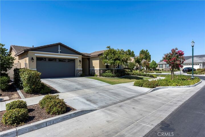 Property Photo: 14419 Barbon Beck Avenue CA 93311