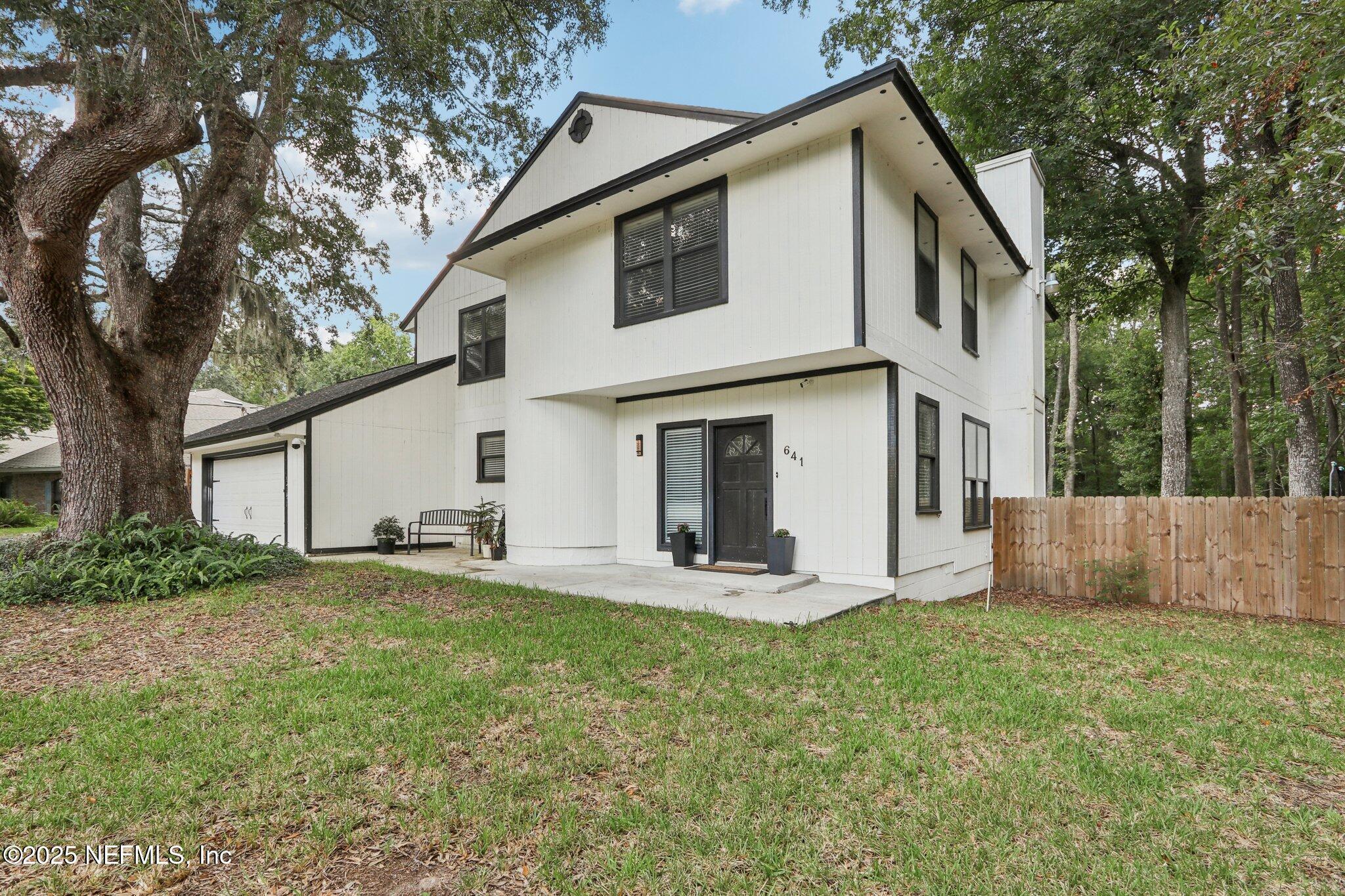 Property Photo: 641 Nelson Drive FL 32073