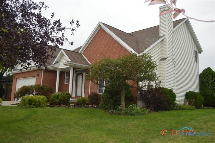 Property Photo:  8499 Indian Lake Drive  OH 45840 