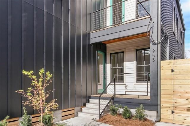 Property Photo: 955 St Mary Street LA 70130