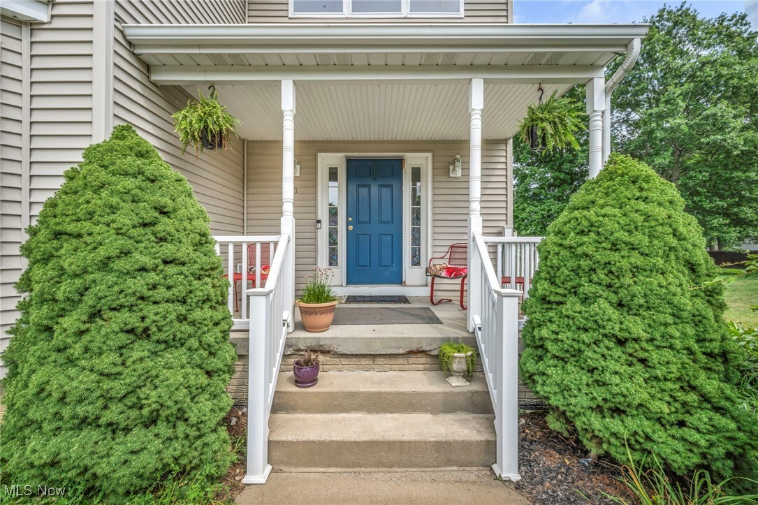 Property Photo: 7183 Kenssington Drive OH 44039