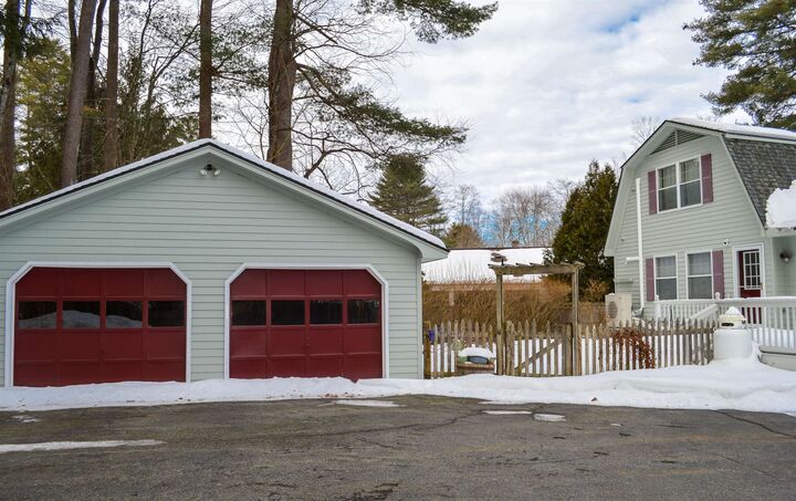 Property Photo:  17 Leahy Road  NH 03431 