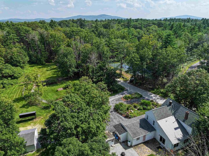 Property Photo:  3 Old County Road South  NH 03043