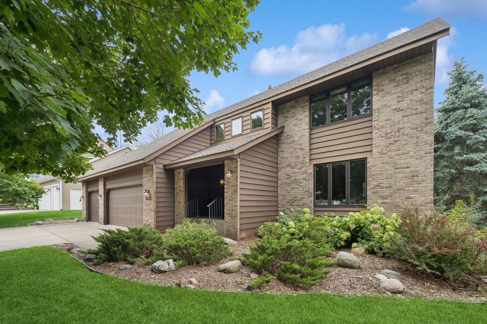 Property Photo:  3633 Oak Creek Terrace  MN 55127 