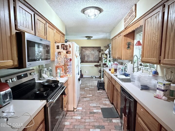 Property Photo: 8517 Spruce Drive AR 72756