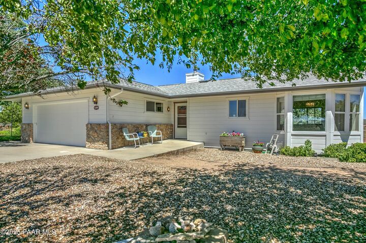 Property Photo: 11800 W Faded Whistle Road AZ 86338