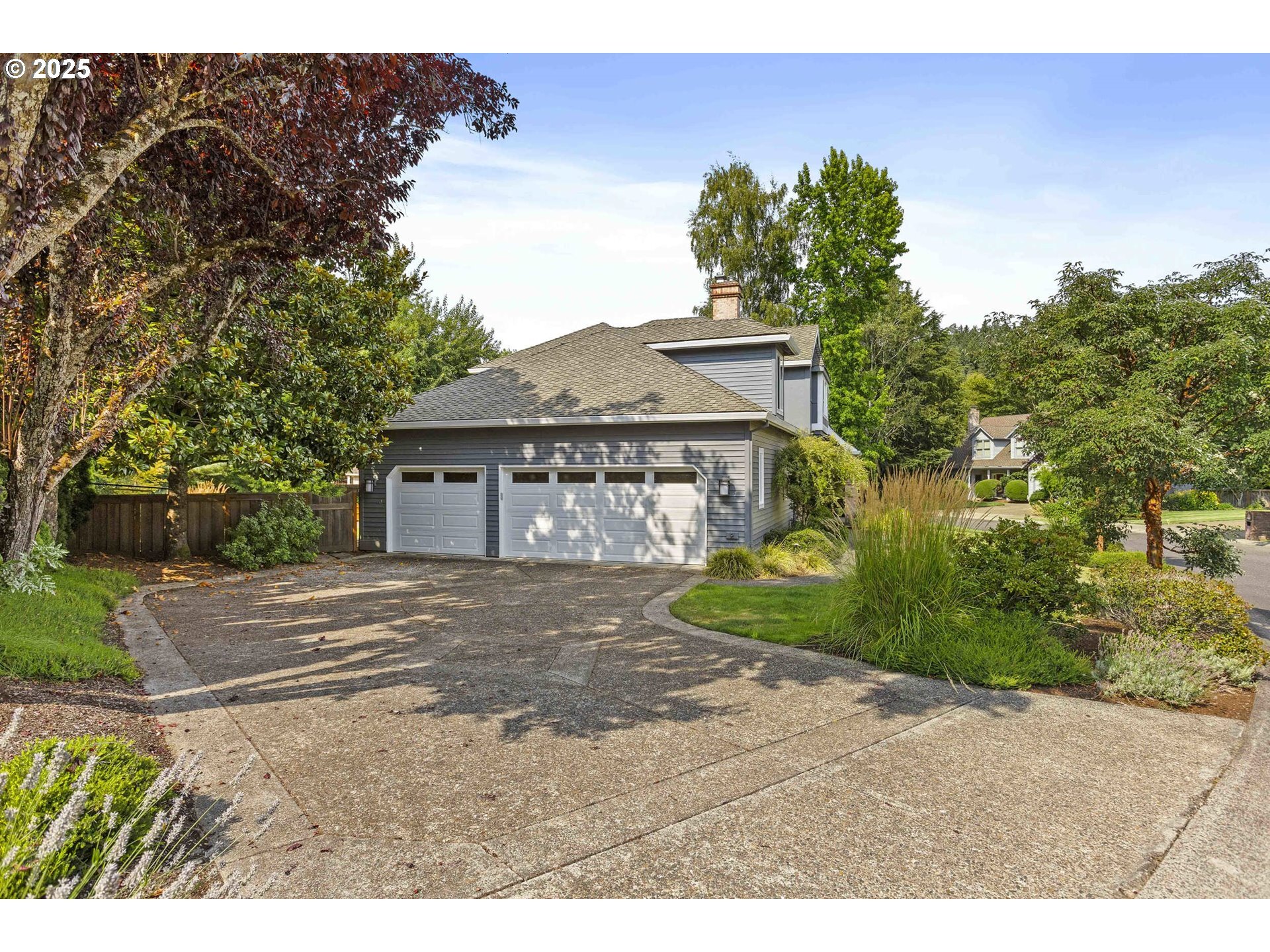 Property Photo: 3777 Rivers Edge Dr OR 97034